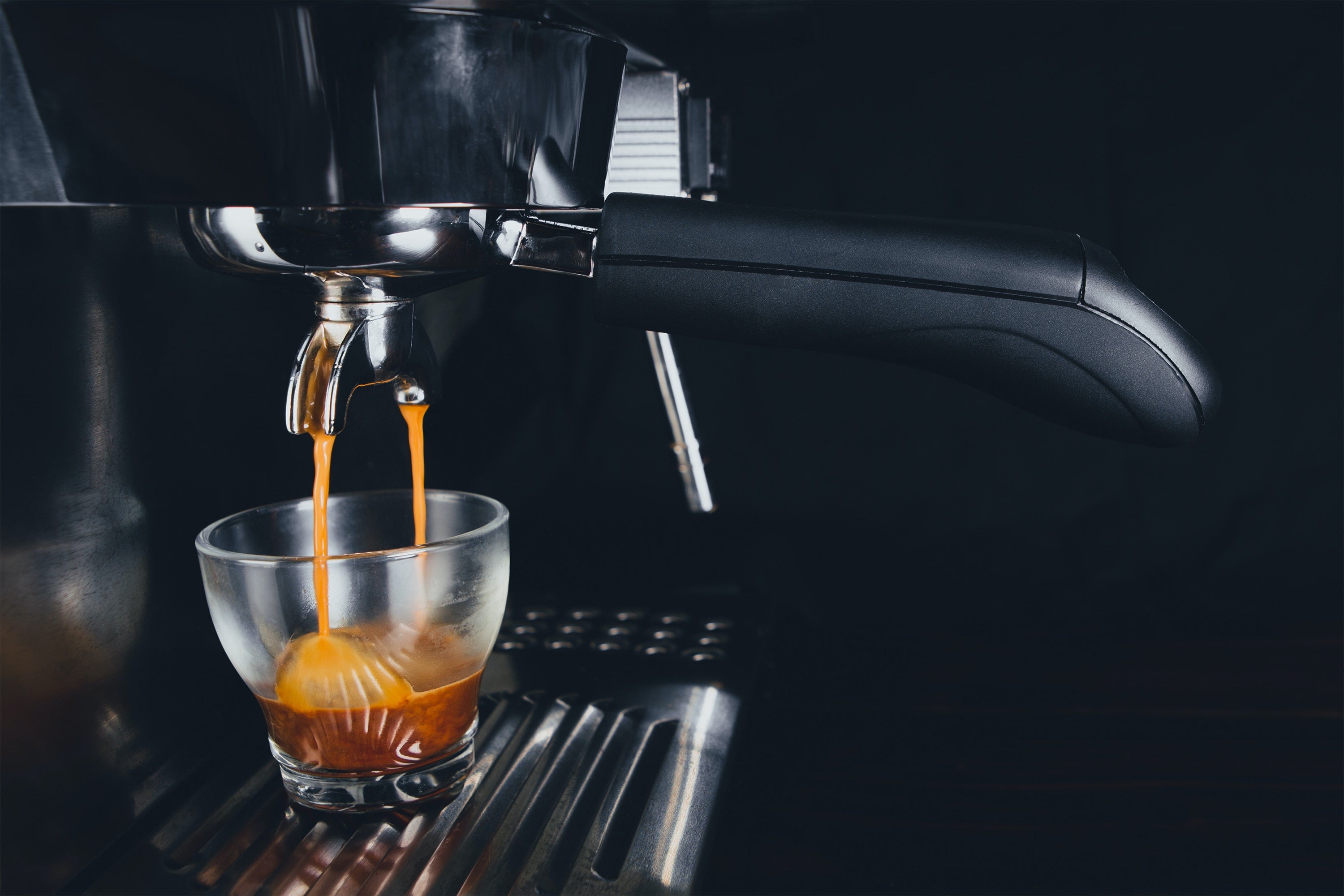 Choosing the Right Commercial Espresso Machine for Your Coffee Business